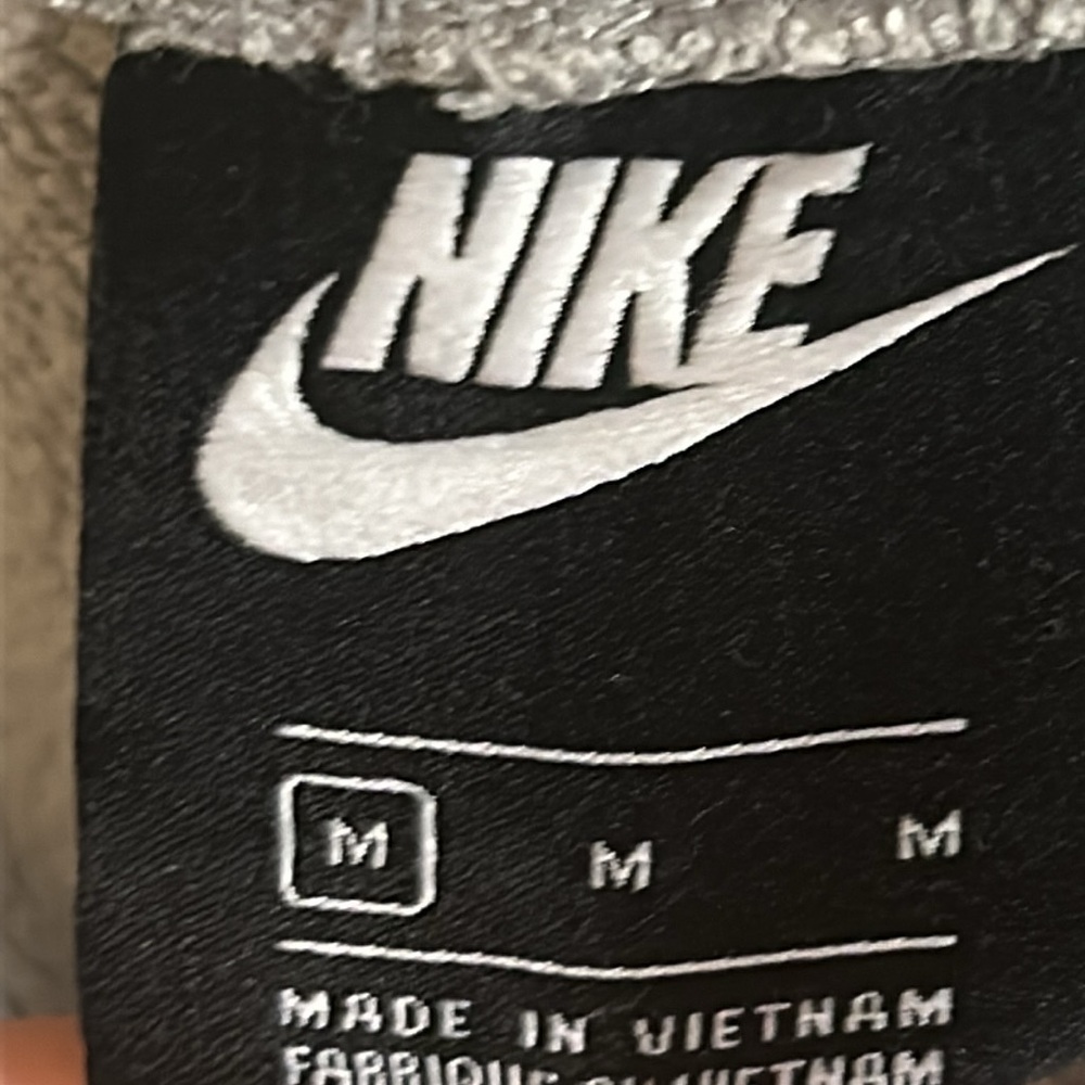 Nike Women’s Gray Sportswear Essential Fleece Lounge Athletic Sweatpants - Picture 7 of 9